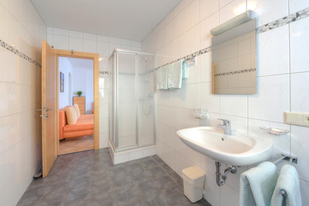 Appartement Strolz Schnann الغرفة الصورة
