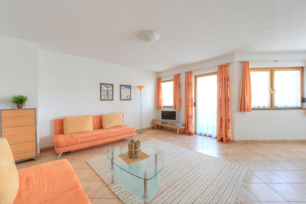 Appartement Strolz Schnann الغرفة الصورة